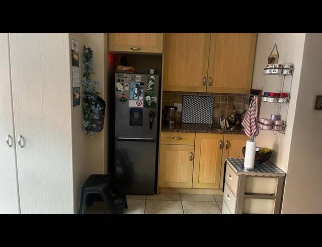 1 BEDROOM APARTMENT FOR SALE IN NEWLANDS